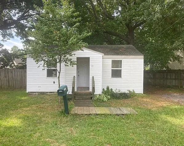 15 Haughton Ave — Photo 2