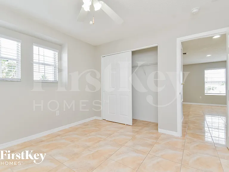 458 Rona Ln — Photo 10