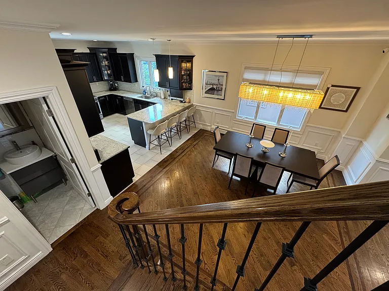 251 Marion Ave — Photo 12