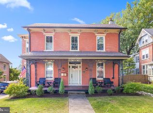 220 S Broad St, Kennett Square, PA 19348