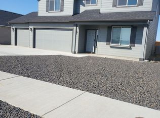 714 N Doumit Dr, Moses Lake, WA 98837