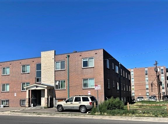 5th image of 1363 Yosemite St #11