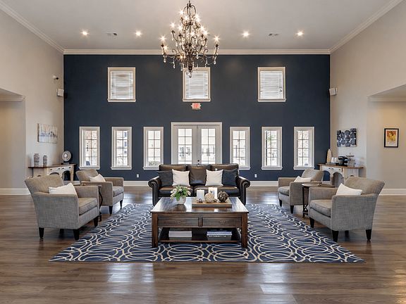 3rd image of 317 Royal Chartres Sq E #285-202