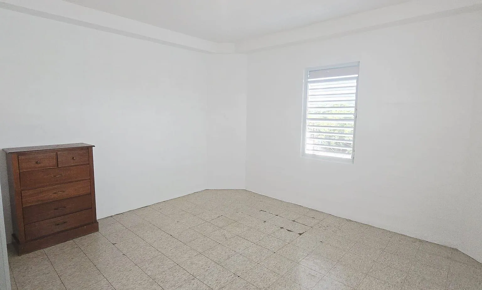 1 bed, 1.0 bath, 800 sqft, $650 — Photo 2