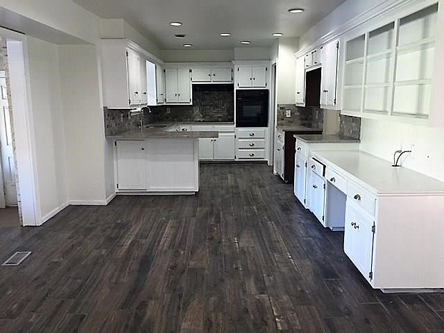 1st image of 11913 Ashford Dr