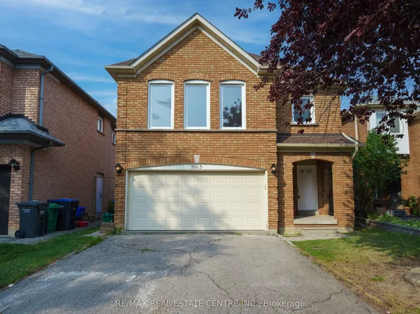 5915 Hemingway Rd, Mississauga, ON L5M 5K8