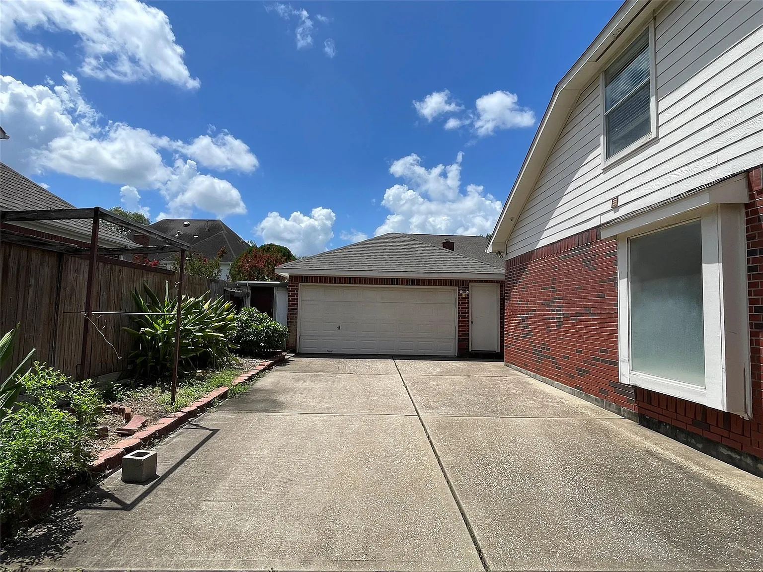 4 bed, 3.5 bath, 3244 sqft, $3,200 — Photo 4