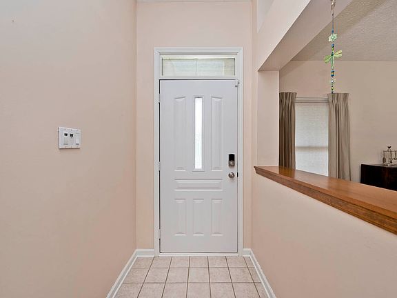 3rd image of 3304 Crickwood Dr