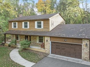 3 Evergreen Rd, North Oaks, MN 55127