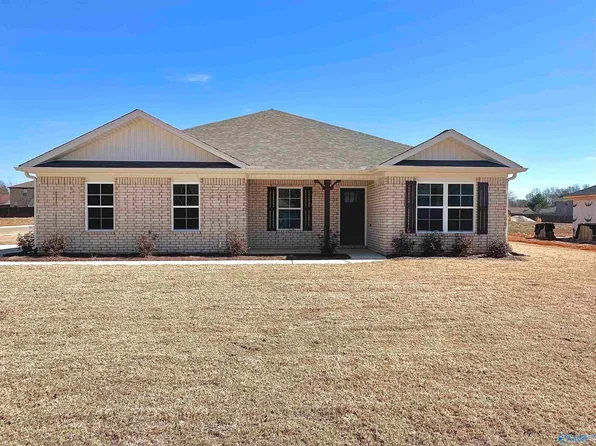 109 Gulf Hills Ave, Toney, AL 35773