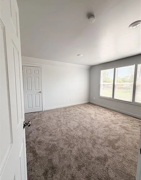 13395 Maiden St — Photo 10