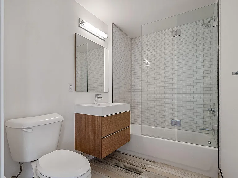 719 Larkin St #503 — Photo 10