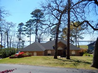 18090 S Shore Dr, Flint, TX 75762