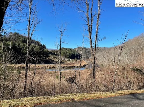 TBD Village Spruce Lane, Jefferson, NC 28640