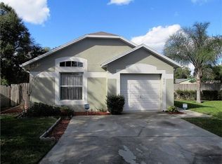 482 Breezeway Dr, Apopka, FL 32712