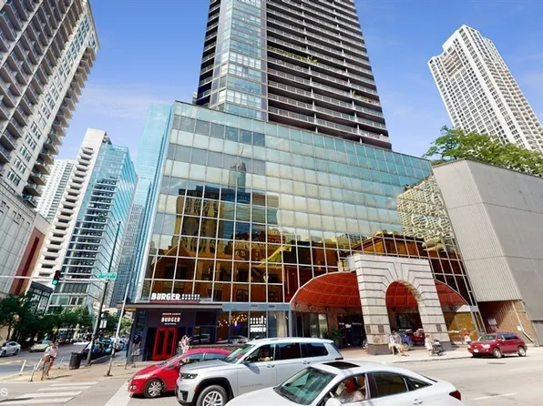 10 E Ontario St APT 4301, Chicago, IL 60611