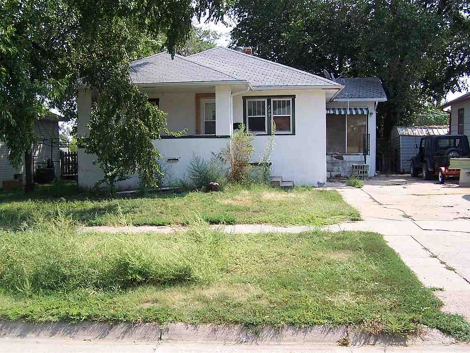 2nd image of 709 E 5th St
