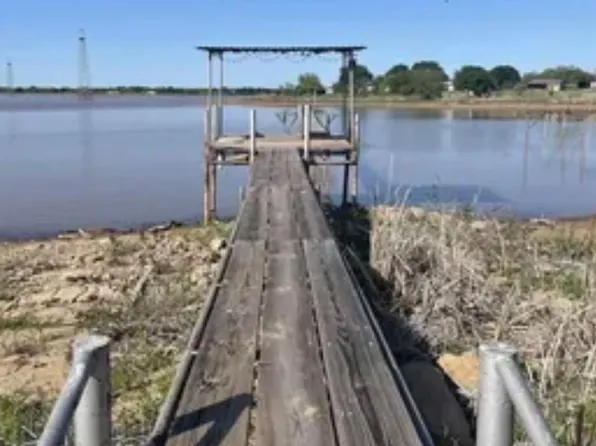 374 Pawnee Trl, Henrietta, TX 76365