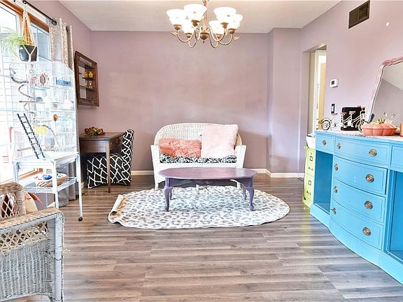 5th image of 6501 Woodridge Way