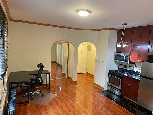 Sold by Crest Haven Realty | media 4