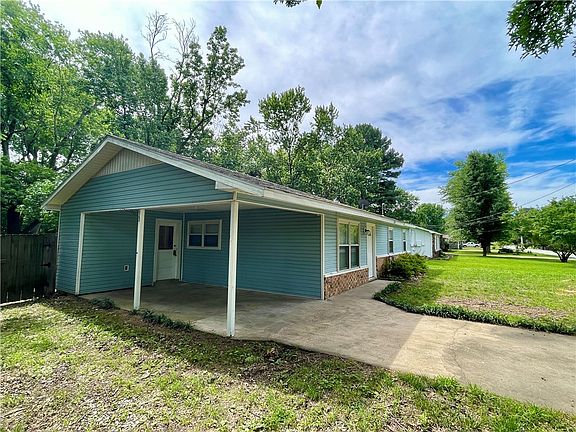 4th image of 612 Lake Sequoyah Dr