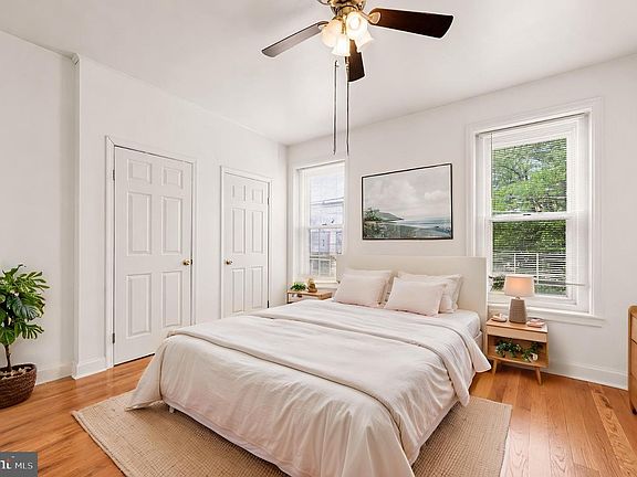 5th image of 4438 Ludlow St