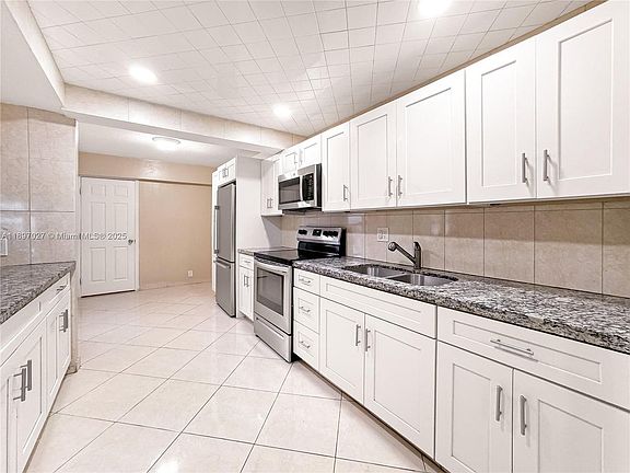 4th image of 5608 NW 19th St #Townhouse