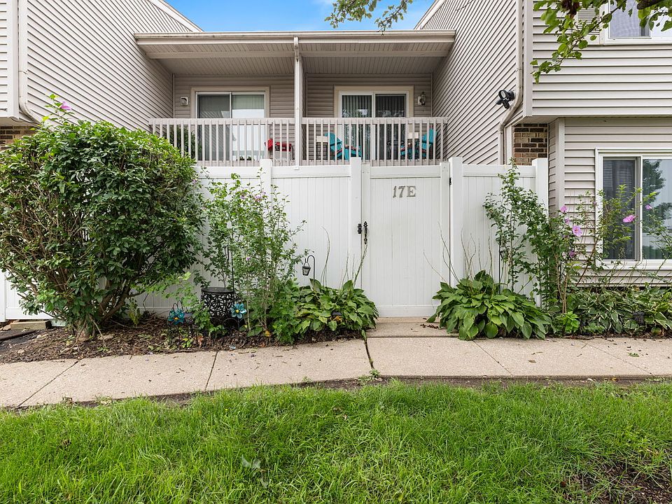 1st image of 17 Fernwood Dr #E