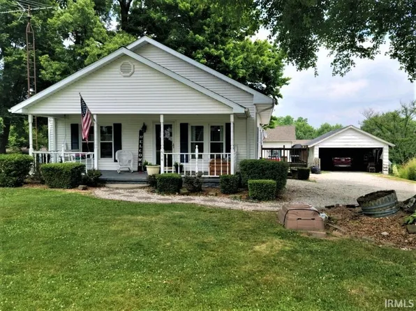 614 SE 11th St, Washington, IN 47501