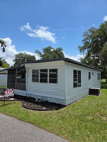 4832 Cottage St Photo 1