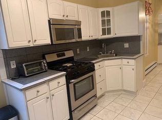 26 Charter St #202FF, Boston, MA 02113