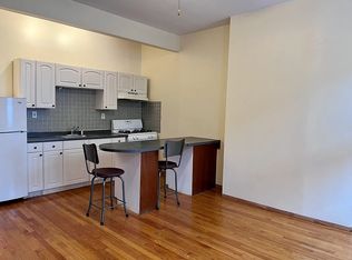 226 10th St #2, Brooklyn, NY 11215