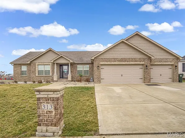 313 Quentin Ct, Waterloo, IL 62298