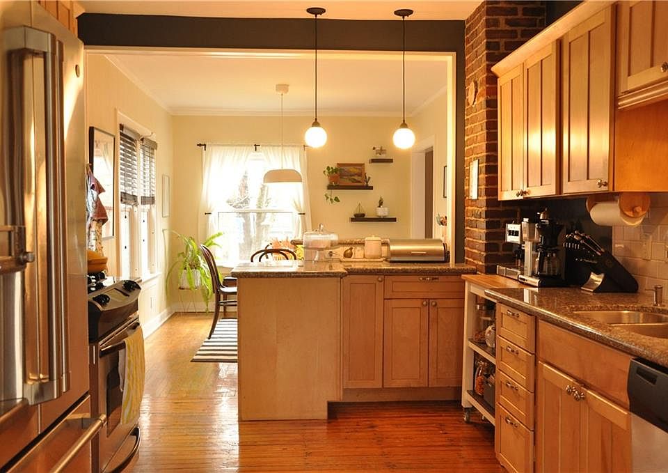 375 Ben Avon St, Meadville, PA 16335 Zillow