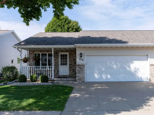 318 Parkside Ct, Kimberly, WI 54136