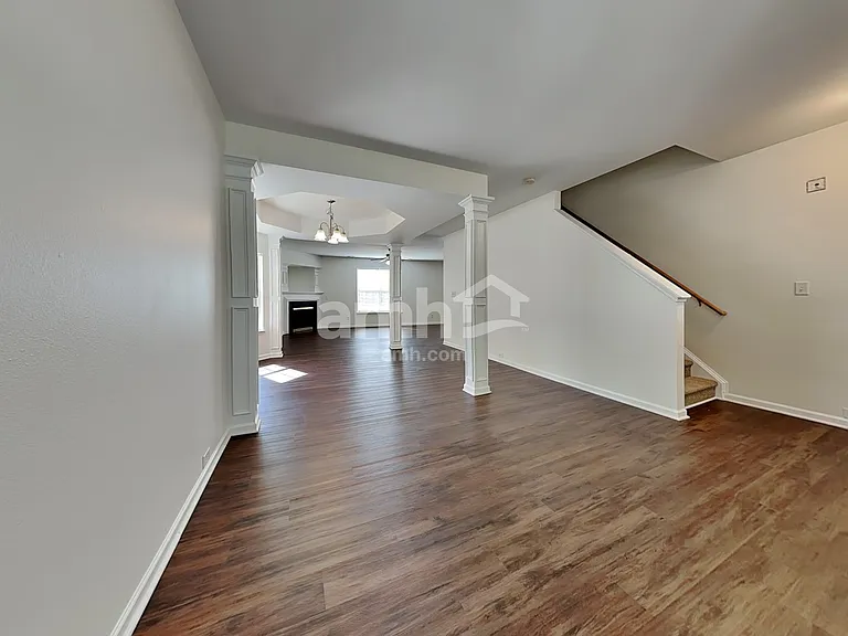 2526 Ingleside Dr — Photo 6