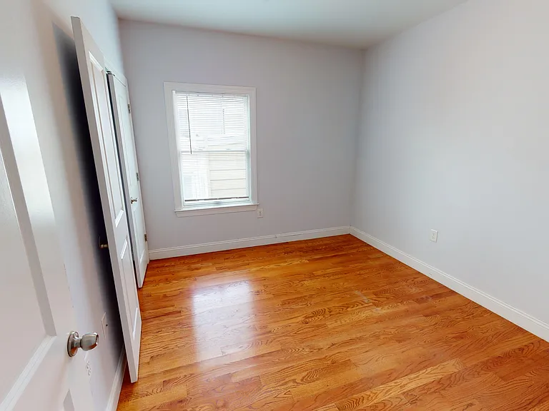 359 New York Ave #2 — Photo 5
