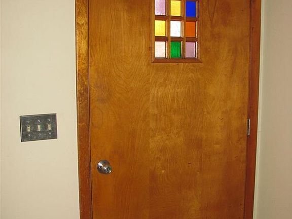 3rd image of 2908 S Walls Dr