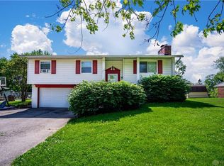 7454 Mad River Rd, Dayton, OH 45459