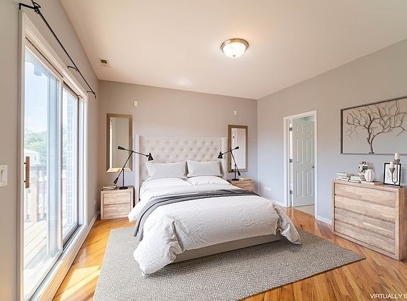 3rd image of 1761 W Morse Ave APT 2
