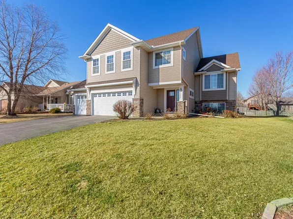 2404 Harbor Dr, Northfield, MN 55057