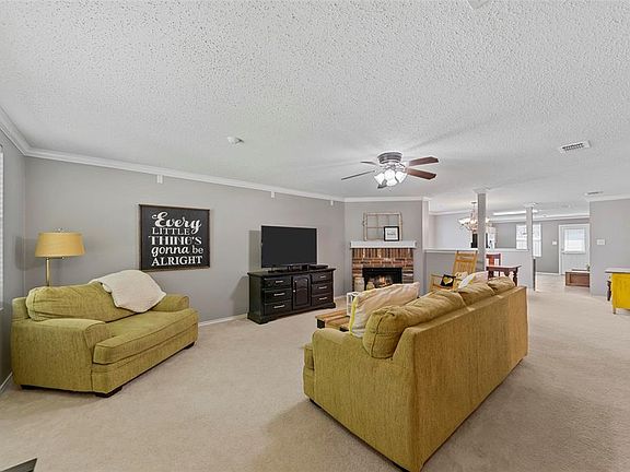 3rd image of 804 Lewis Canyon Ln