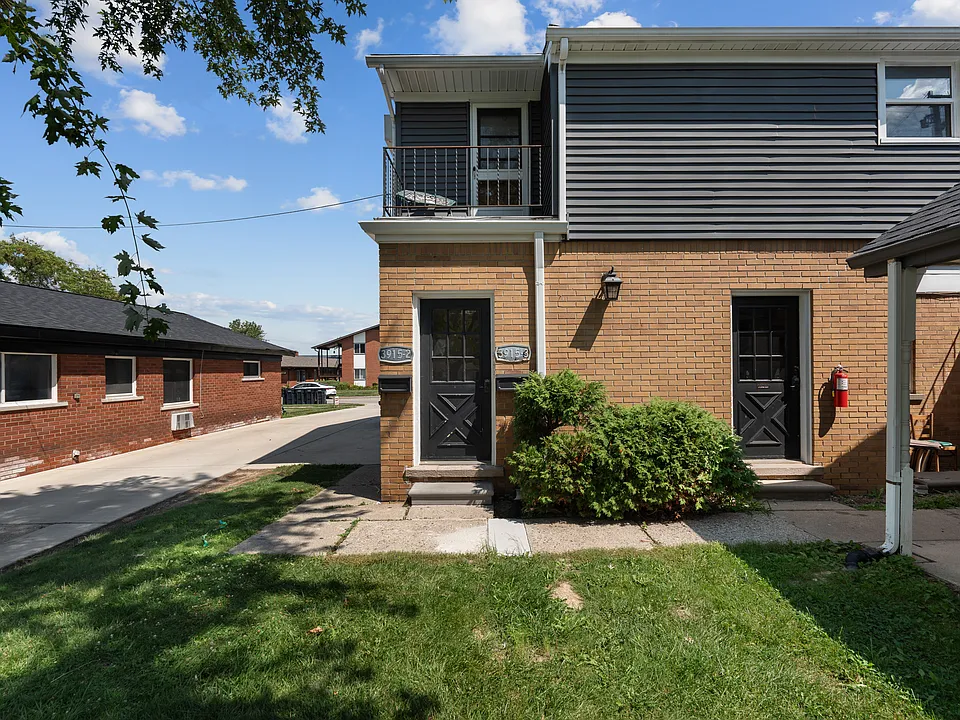 3915 Devon Rd #3