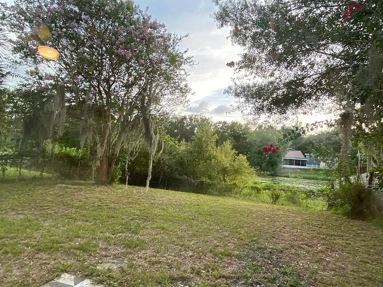 2032 Gregory Dr — Photo 25