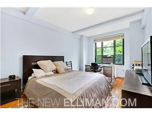 Sold by Douglas Elliman | media 20