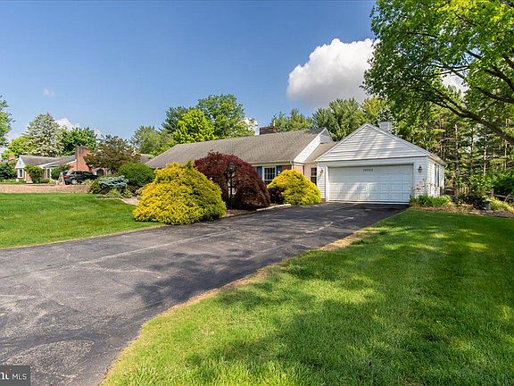 4th image of 19022 Cherry Tree Dr