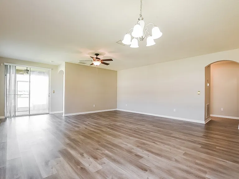194 Compass Rose Dr — Photo 5
