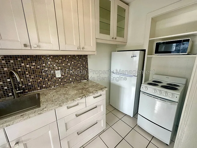 617 N Hyer Ave #2 — Photo 11