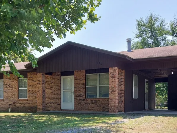608 E Sequoyah St, Locust Grove, OK 74352
