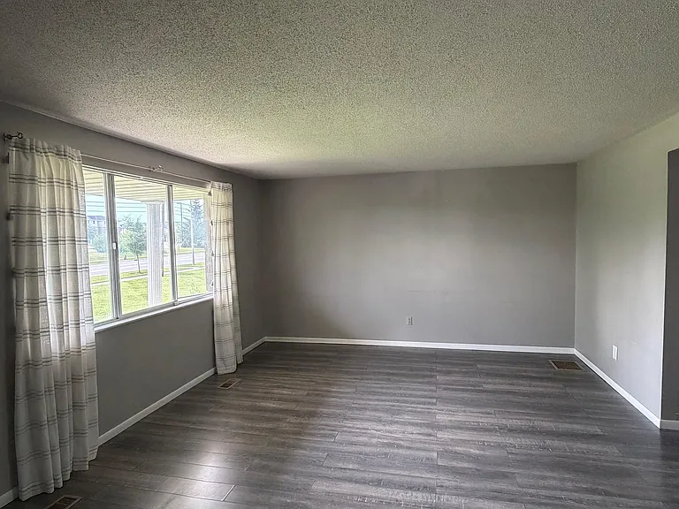 4010 Hobson Rd — Photo 19
